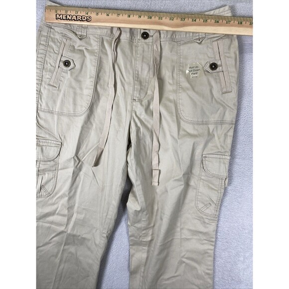New St. Johns Bay Cargo Pants Roll up Tab Hem Size 14 Khaki Tan Stretch Outdoors - Picture 3 of 9